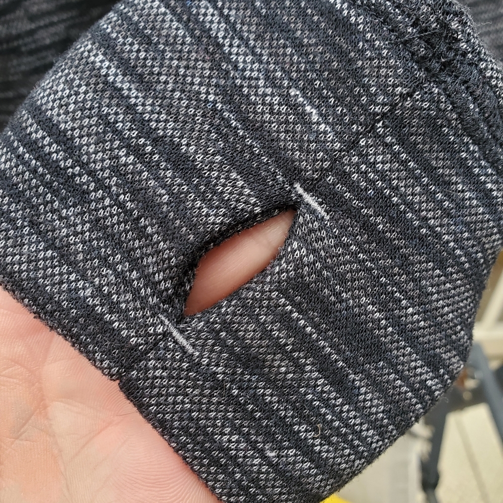 Mizuno Performance Quarter-Zip - Picture 5 of 5